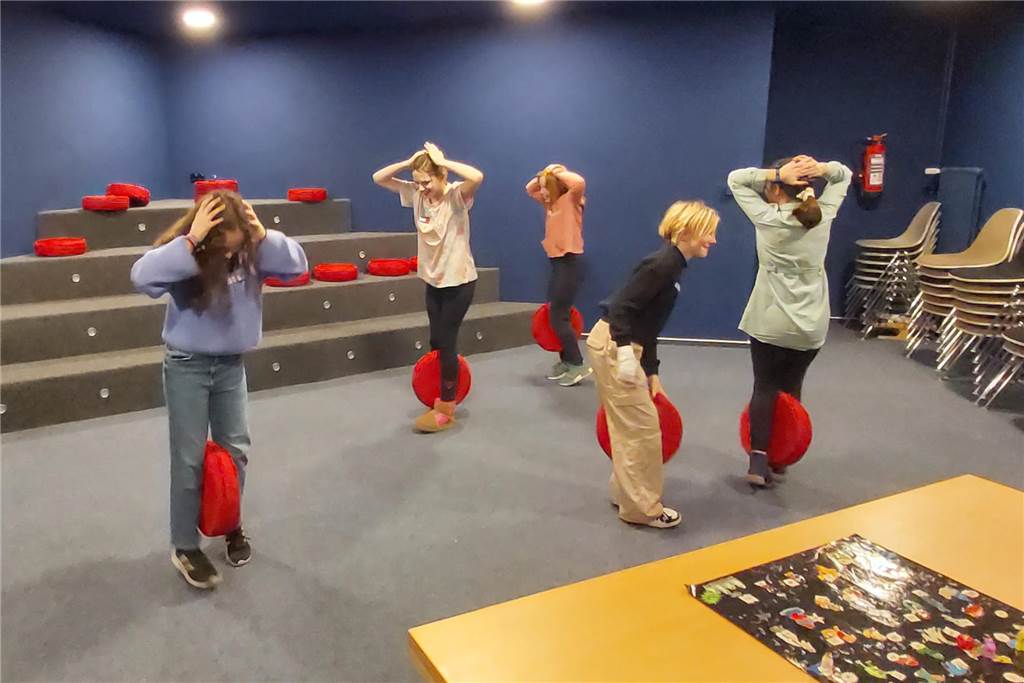 Spaß und Freude an Büchern: Schüler erlebten den Leseabend Viele lustige Spiele und Aufgaben warteten auf die Kinder beim Leseabend.
