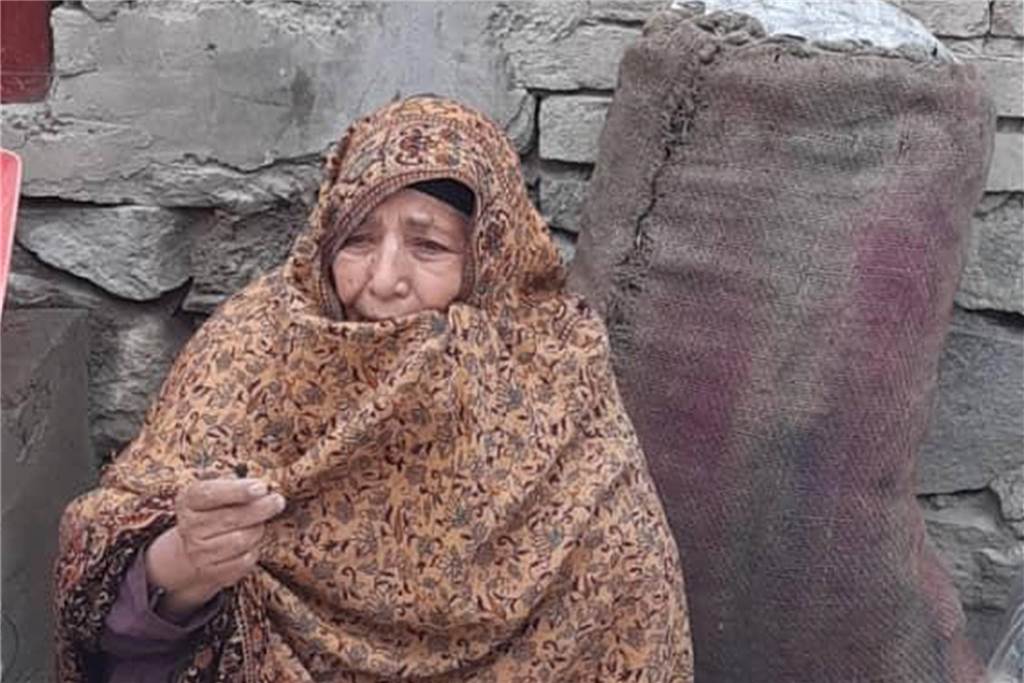 Halternerin Latifa Saljuki zurück aus Afghanistan: Tränen und Freude Viele Menschen leben auf der Straße oder in armseligen Häusern, gerade kämpfen sie mit einem bitterkalten Winter.