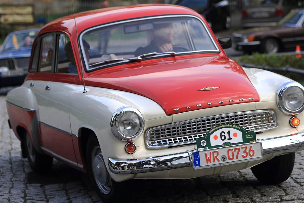Oldtimer-Ausfahrt an Fronleichnam: Autos, Traktoren und Motorräder starten Viele Oldtimer werden zu sehen sein. (Symbolbild).