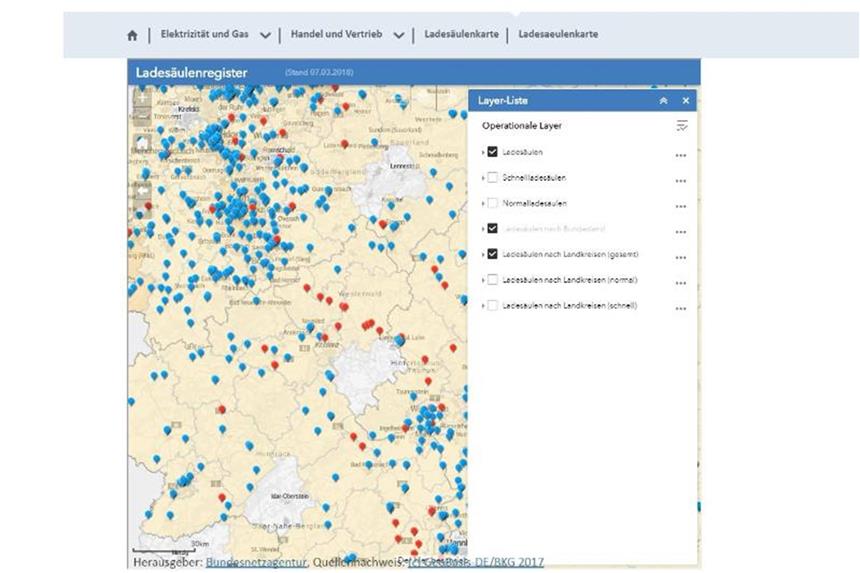 Web-Karte zeigt Ladesäulen für Elektroautos Viele Säulen in Nordrhein-Westfalen, weniger in Rheinland Pfalz. Wer aus dem Ruhrgebiet in die Weinregionen der Pfalz fahren will, muss als Elektroautofahrer seine Reise sorgfältig planen. Screenshot: Bundesnetzagentur.de Foto: Bundesnetzagentur.de