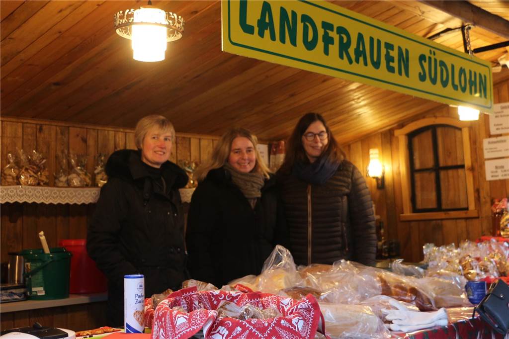 Viele Teilnehmer und Besucher stimmten sich am 1. Dezember passend zum ersten Advent auf die vorweihnachtliche Zeit ein.