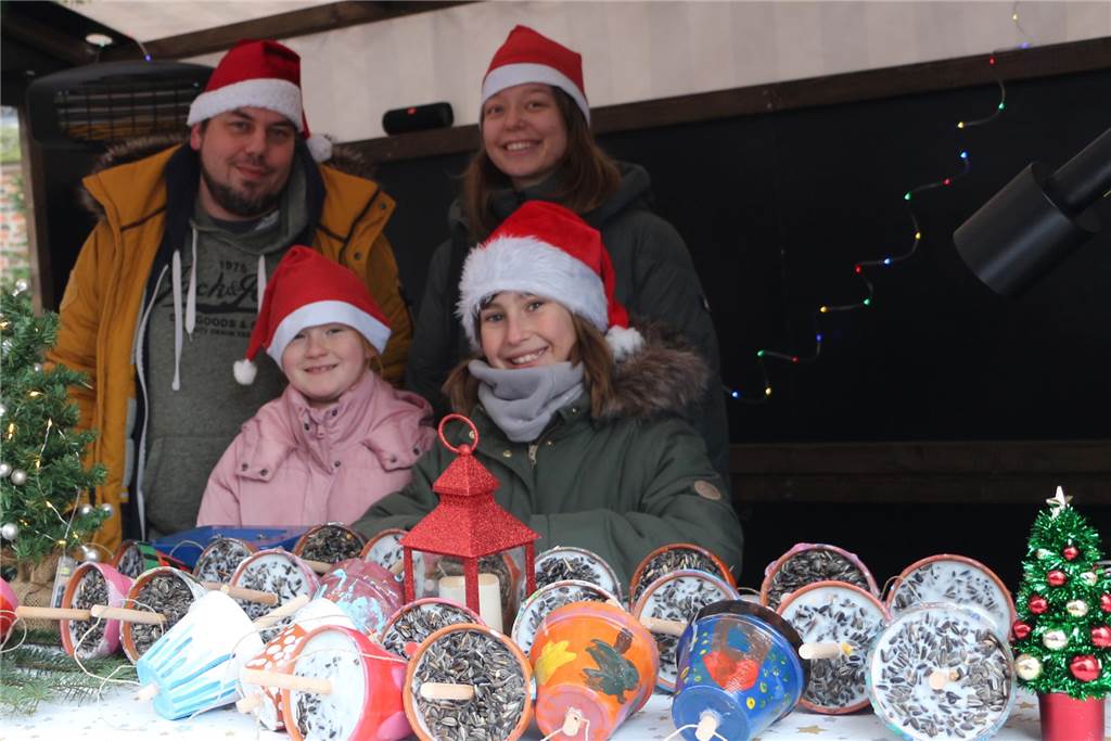 Viele Teilnehmer und Besucher stimmten sich am 1. Dezember passend zum ersten Advent auf die vorweihnachtliche Zeit ein.