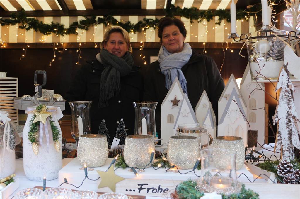 Viele Teilnehmer und Besucher stimmten sich am 1. Dezember passend zum ersten Advent auf die vorweihnachtliche Zeit ein.