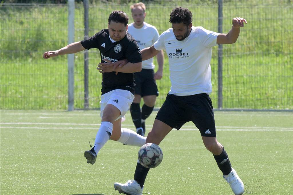 Viele Tore gab es beim 6:2 des SV Preußen gegen den SuS Derne.