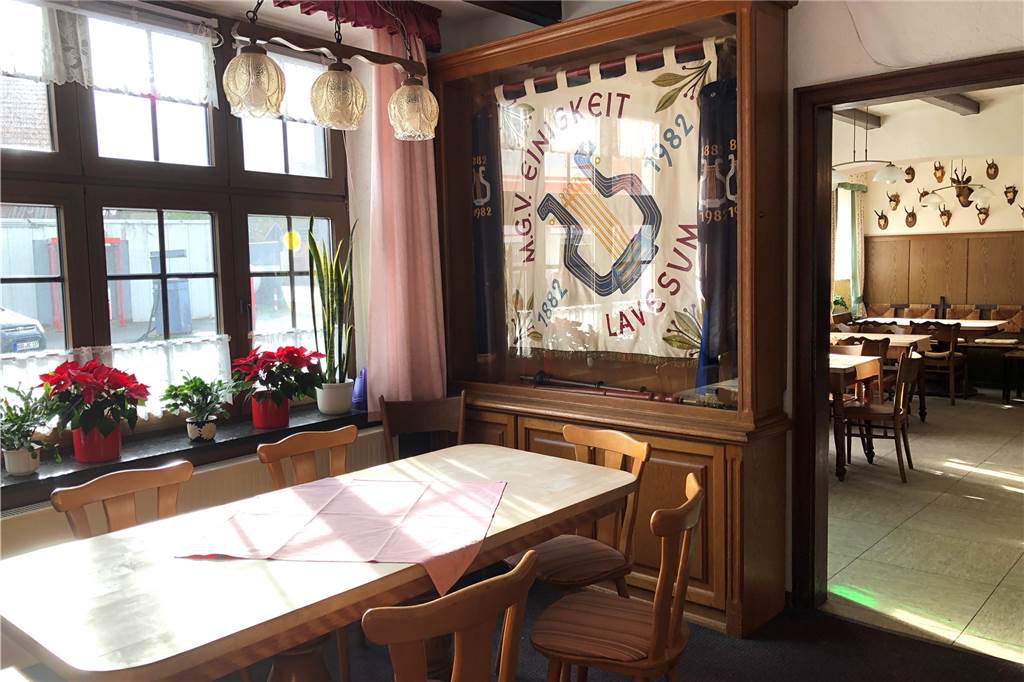 Haus Eggebrecht bleibt erhalten - so sehen die Zukunftspläne aus Viele Vereine hatten hier ihr Stammlokal, auch der Männergesangverein Lavesum. Die Inneneinrichtung ist seit eh und je rustikal, aber gemütlich.