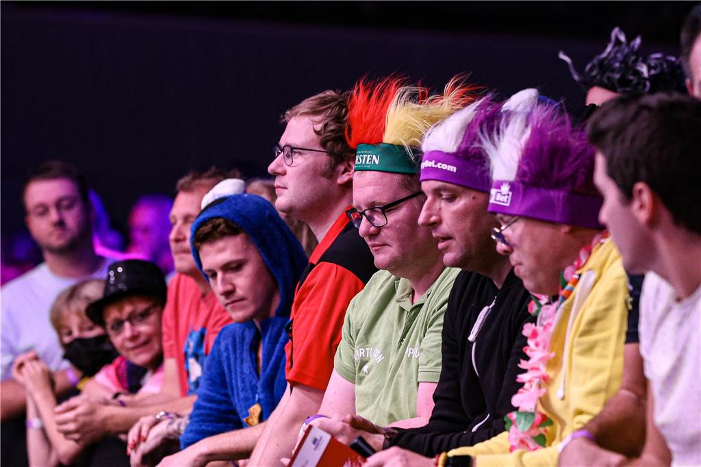 Viele Zuschauer und Fans kostümierten sich.