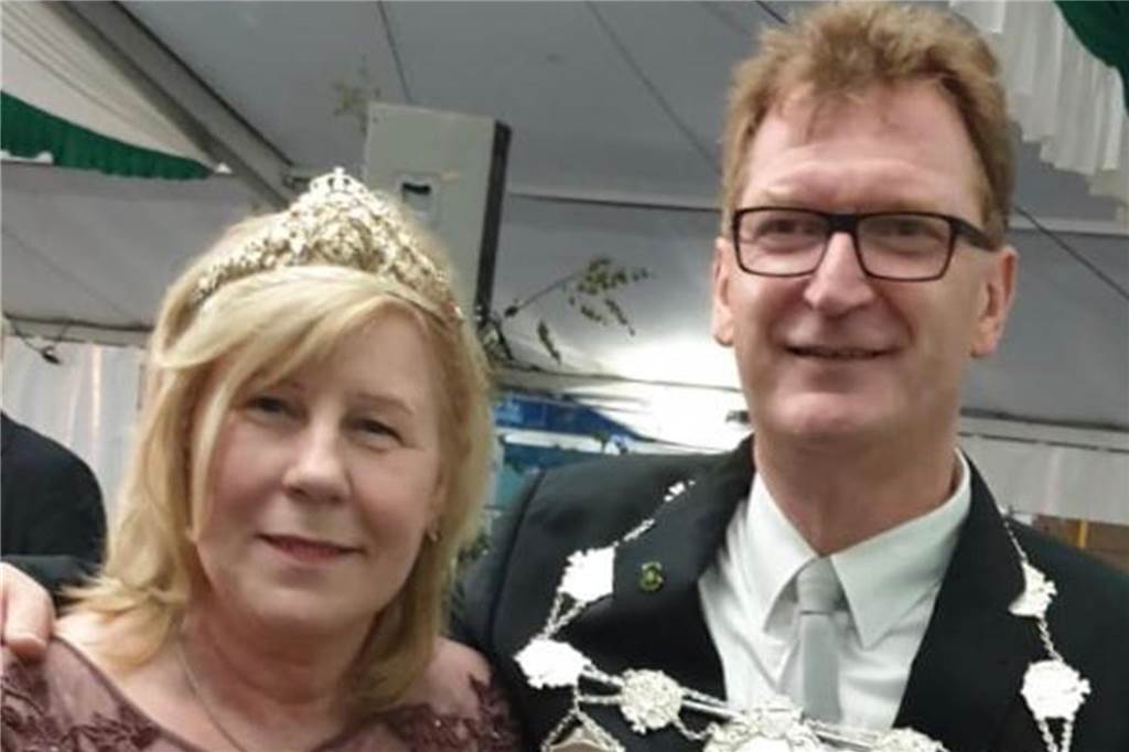 Holsterhausen 53: Die Schützen feiern ihr 70-jähriges Bestehen Vier Jahre Regentschaft: Seit 2019 regierten Königin Manuela Husch und König Magnus Kimmeskamp.