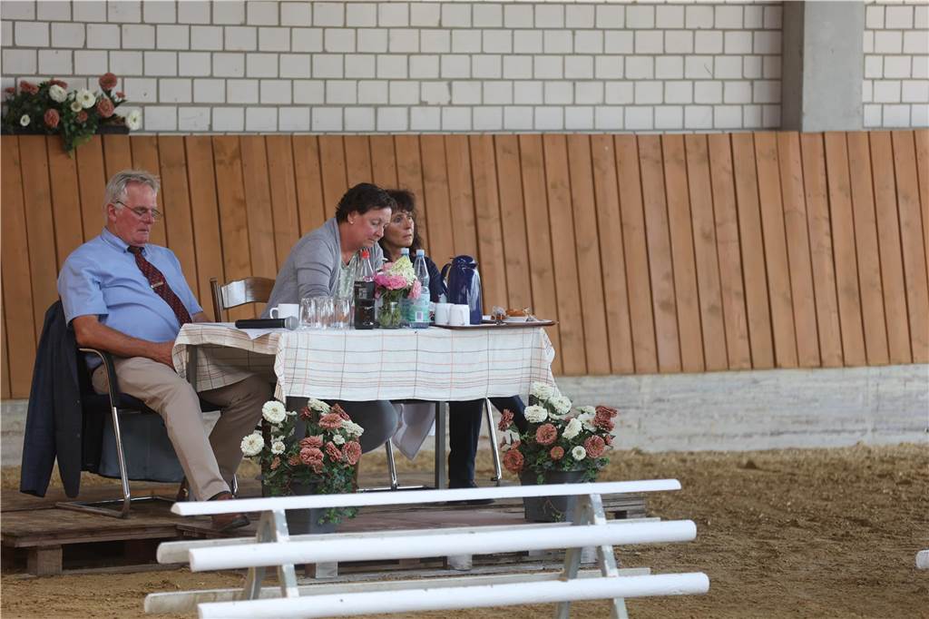 Vier Tage lang war der RV von Nagel Herbern im Turnierbetrieb. Mehrere Hundert Reiterinnen und Reiter präsentierten sich auf dem Sprungplatz und in der Dressurhalle.