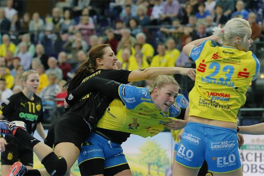 Vier Tore gegen Leipzig: Nadja Zimmermann (l.).