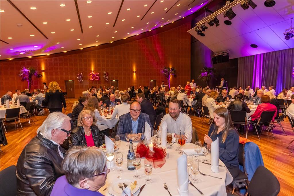 Schlagerparty des Solidarfonds NRW in der Europahalle am 1.3.2024 in Castrop-Rauxel