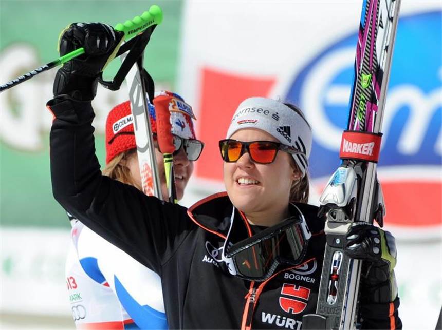 «Supergeiler Tag»: Rebensburgs mit Schampus-Sieg Viktoria Rebensburg gewann den Super-G von Schladming. Foto Barbara Gindl