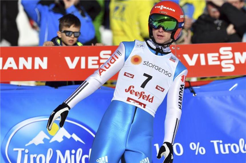 Kombinierer Geiger überrascht mit Platz zwei Vinzenz Geiger hat sich beim Seefeld-Triple auf Platz zwei verbessert. Foto: Kerstin Joensson