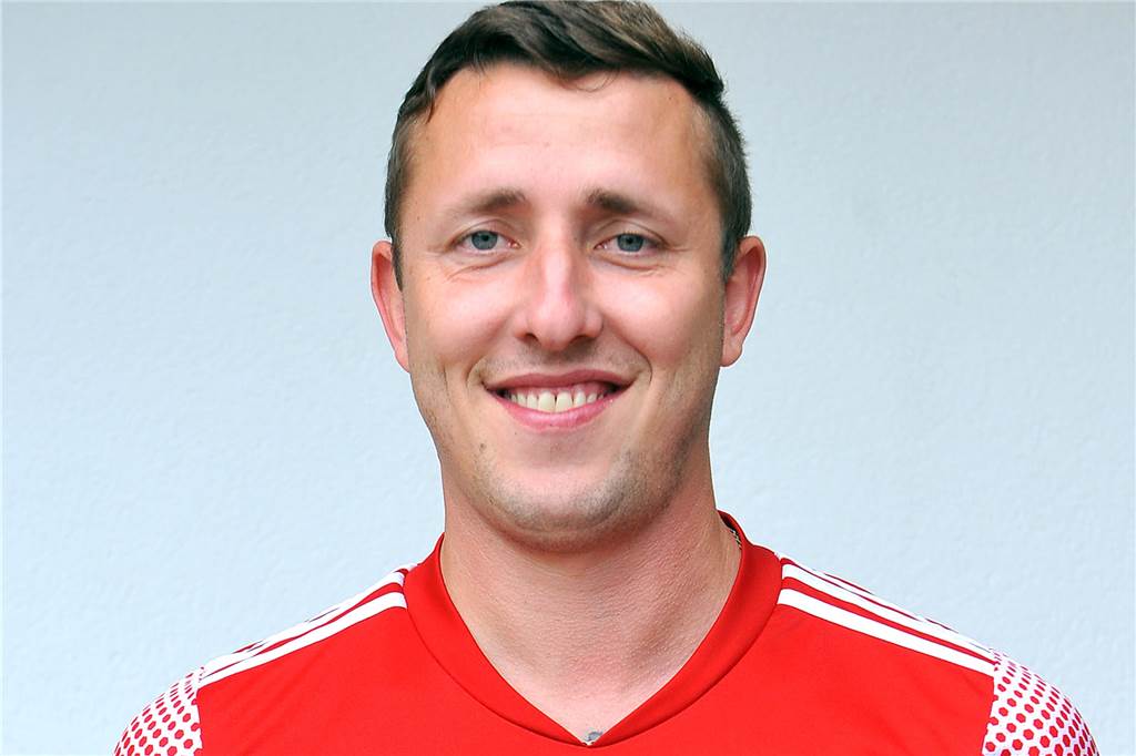 VfL Schwerte holt Talent aus Dortmund und bedient sich beim SC Berchum/Garenfeld Vladimir Kunz wechselt vom SC Berchum/Garenfeld zum VfL Schwerte.