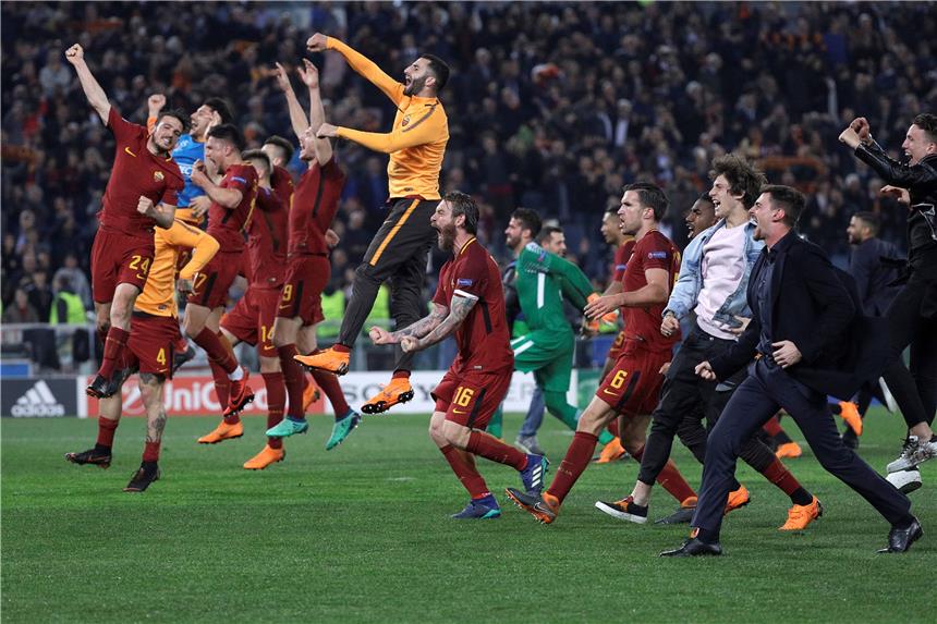 Herz schlägt Geld: Rom macht es den Superreichen vor Völlig losgelöst: Der AS Rom feiert ausgiebig den Sieg über Barcelona und den sensationellen Halbfinaleinzug in der Champions League.
