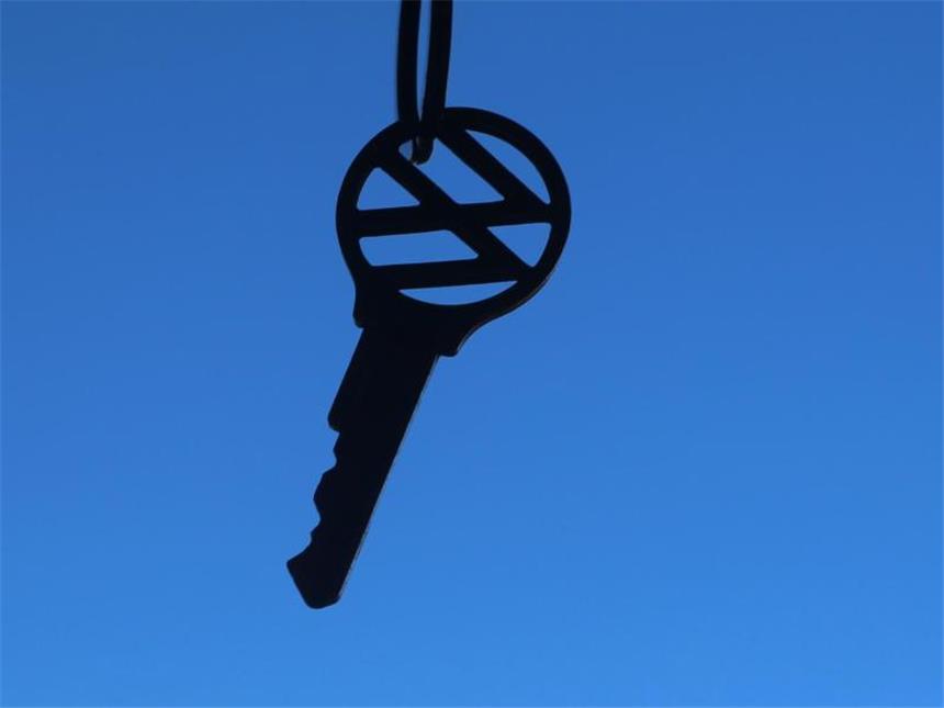 VW-Ermittler tappen bei Abgas-Schuldfrage im Dunkeln Volkswagen hatte wiederholt erklärt, sich bis spätestens Ende April zur Abgas-Schuldfrage zu äußern. Foto: Karl-Josef Hildenbrand/Illustration