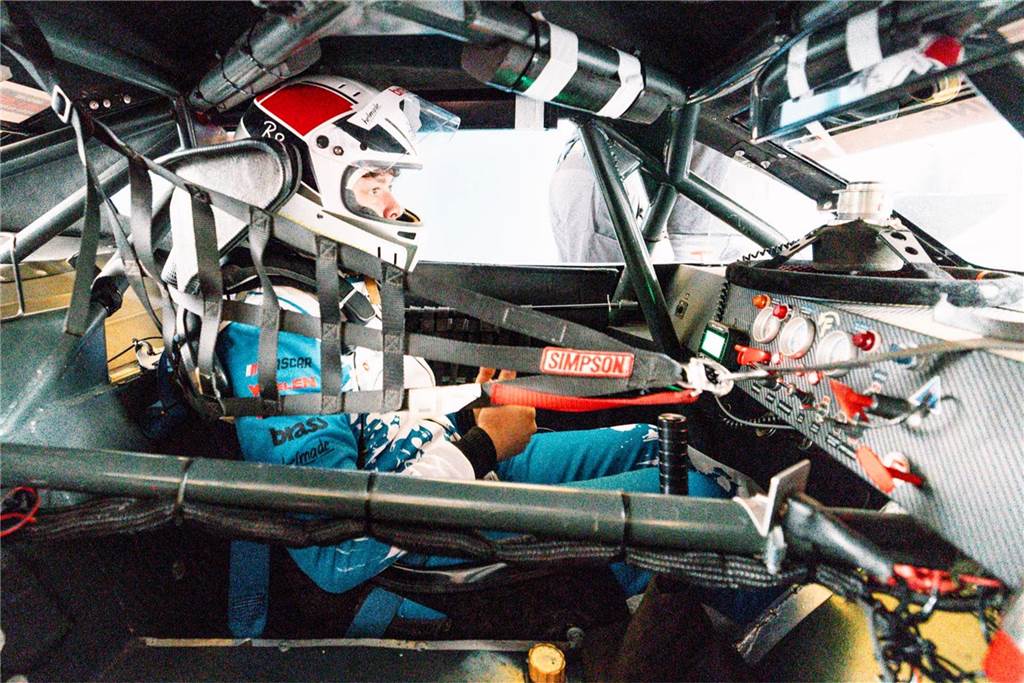 Rehberg holt drittes Podium in der Nascar Volle Konzentration gefordert: Julien Rehberg in seinem Chevrolet Camaro.