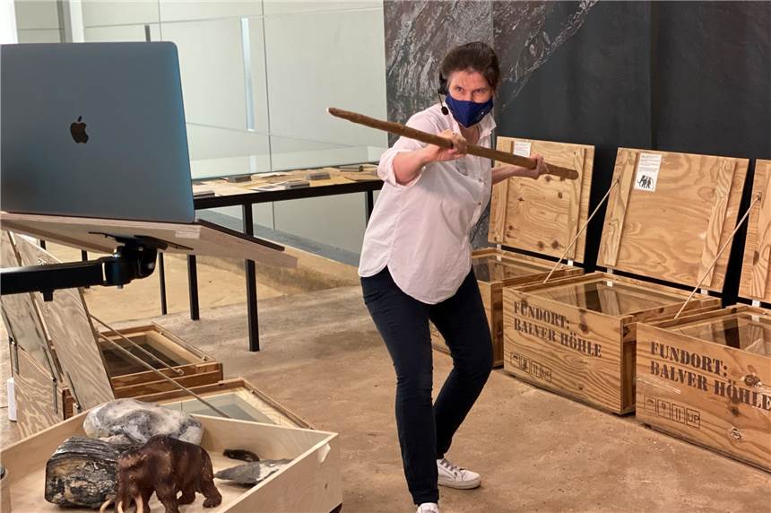 Römermuseum in Haltern bietet digitale „Jagd nach dem verlorenen Schatz“ Vollen Einsatz zeigen die Museumspädagoginnen des LWL-Archäologiemuseums auch in den digitalen Führungen.