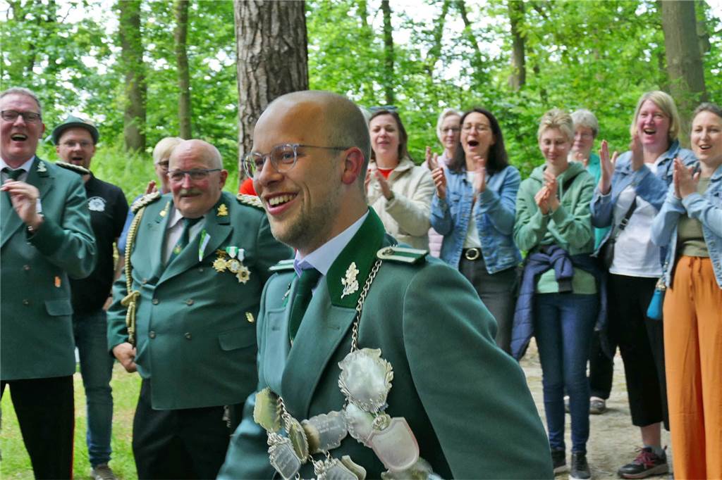Viele Fotos vom Vogelschießen: Begeisterung pur im Zwillbrocker Schützenwald