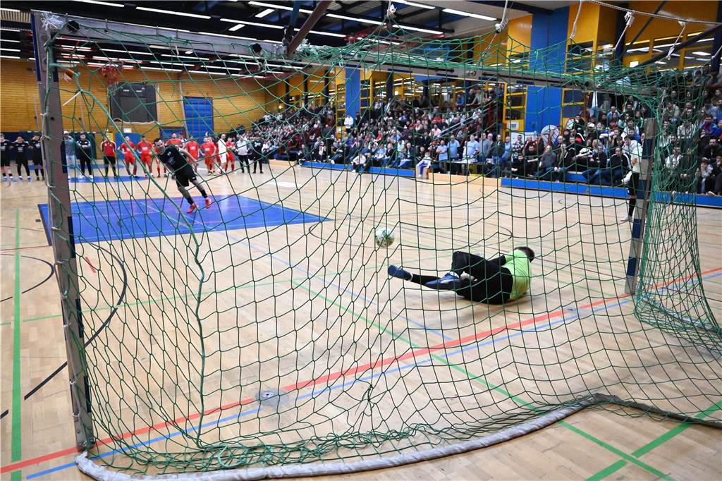 Volles Haus, tolle Spiele, gute Stimmung - was will man mehr? Der Mitternachtscup war erneut ein voller Erfolg.