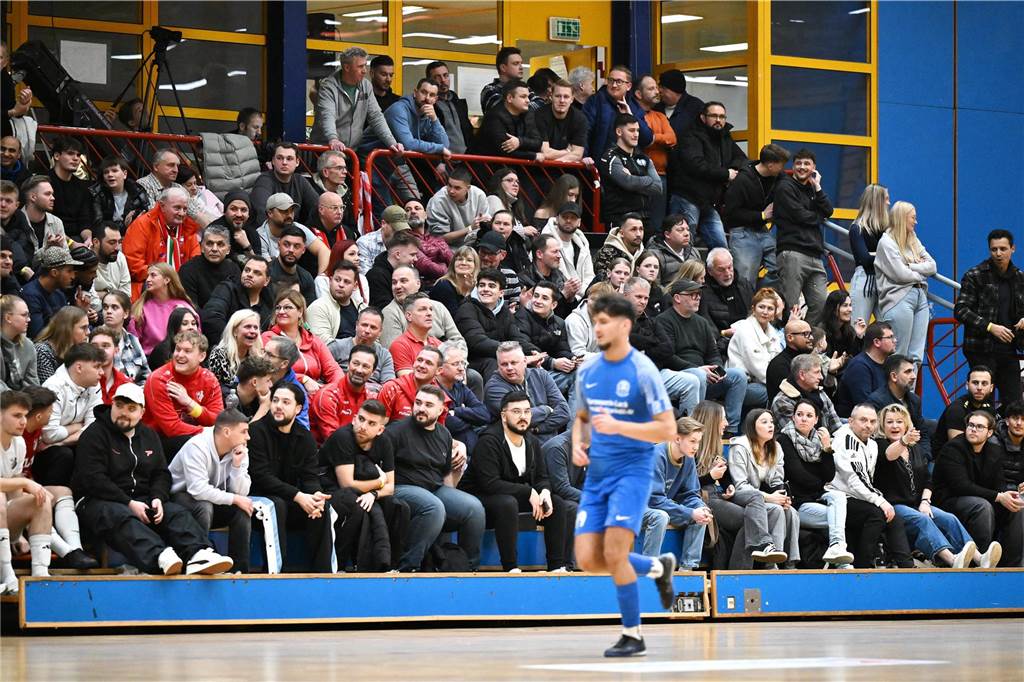 Volles Haus, tolle Spiele, gute Stimmung - was will man mehr? Der Mitternachtscup war erneut ein voller Erfolg.