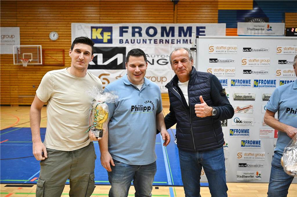 Volles Haus, tolle Spiele, gute Stimmung - was will man mehr? Der Mitternachtscup war erneut ein voller Erfolg.