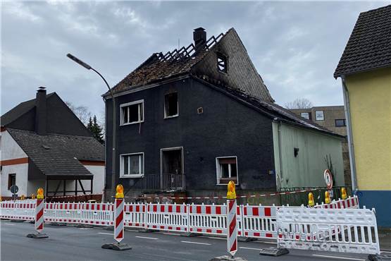 Großbrand am Lütgendortmunder Hellweg: Polizei geht von Brandstiftung aus