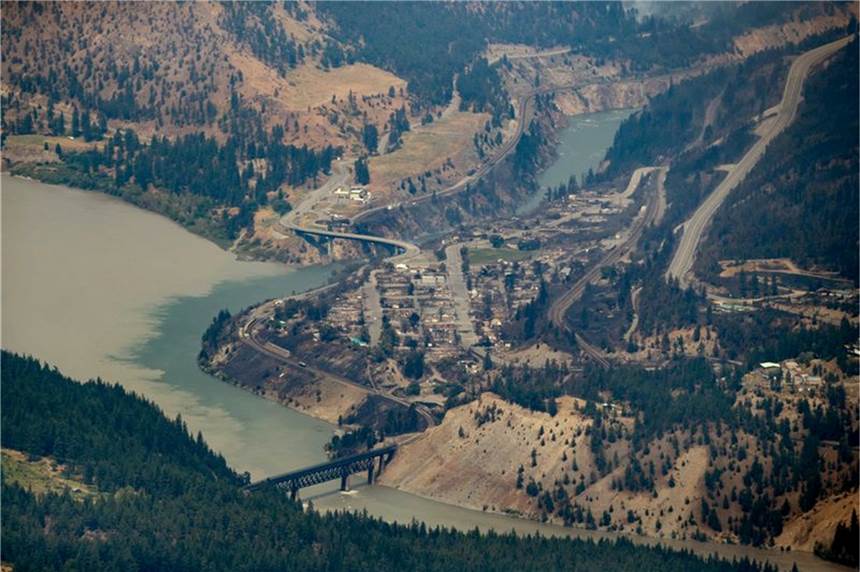 Temperaturen bis 50 Grad: Mega-Hitze und Feuer in Nordamerika Vom Feuer zerstört: Lytton in British Columbia.