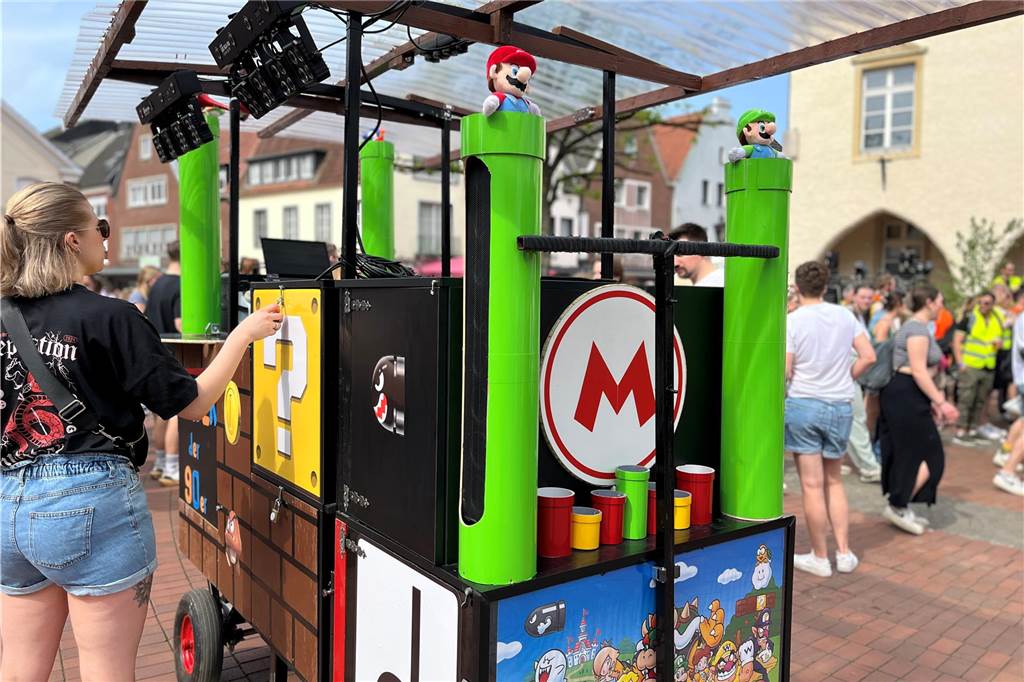 Vom Markplatz über Lakeside Inn und Westuferpark: Am 1. Mai 2024 wurde in Haltern wieder ausgelassen gefeiert.