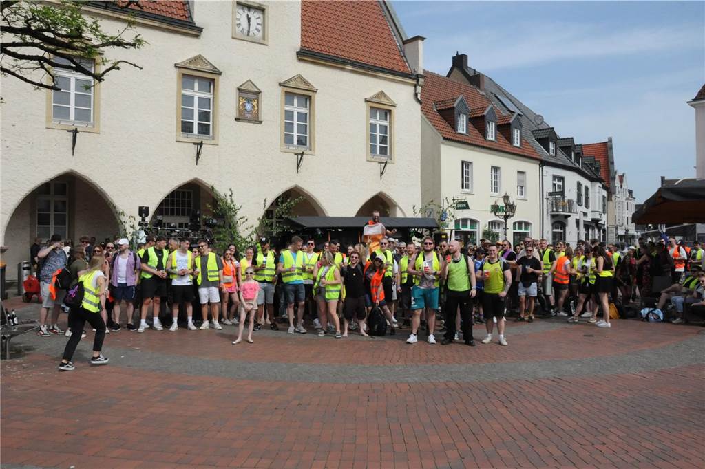 Vom Markplatz über Lakeside Inn und Westuferpark: Am 1. Mai 2024 wurde in Haltern wieder ausgelassen gefeiert.
