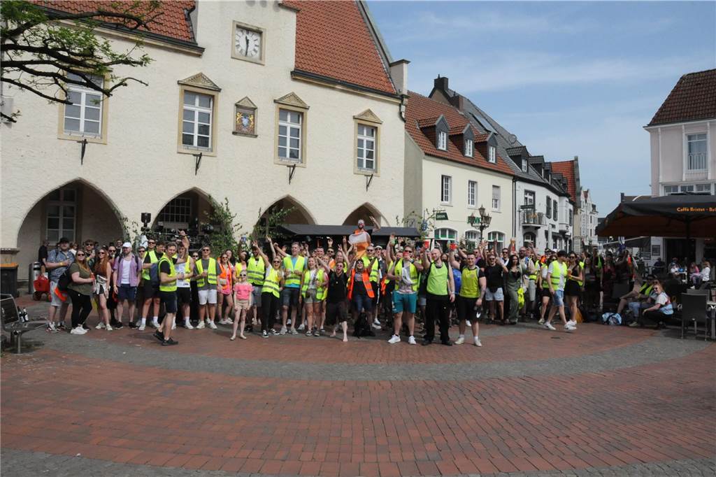 Vom Markplatz über Lakeside Inn und Westuferpark: Am 1. Mai 2024 wurde in Haltern wieder ausgelassen gefeiert.