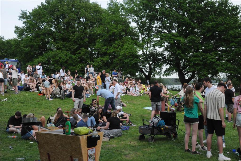 Vom Markplatz über Lakeside Inn und Westuferpark: Am 1. Mai 2024 wurde in Haltern wieder ausgelassen gefeiert.