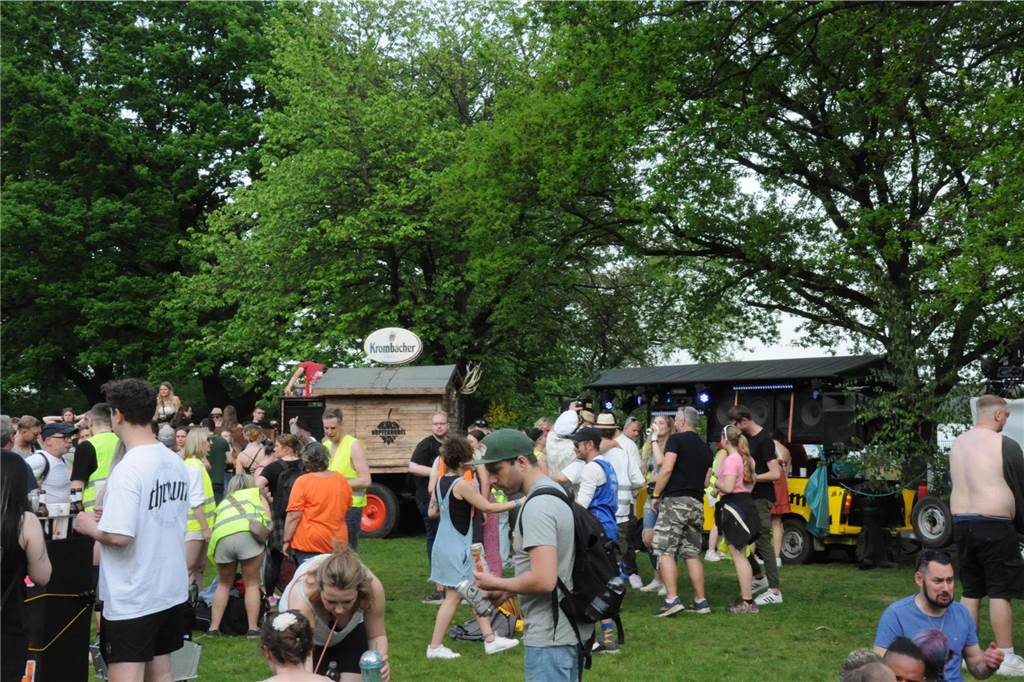 Vom Markplatz über Lakeside Inn und Westuferpark: Am 1. Mai 2024 wurde in Haltern wieder ausgelassen gefeiert.