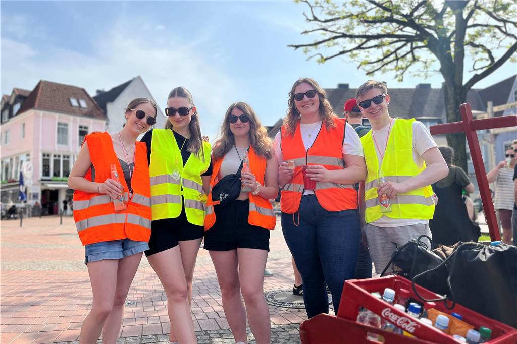 Vom Markplatz über Lakeside Inn und Westuferpark: Am 1. Mai 2024 wurde in Haltern wieder ausgelassen gefeiert.
