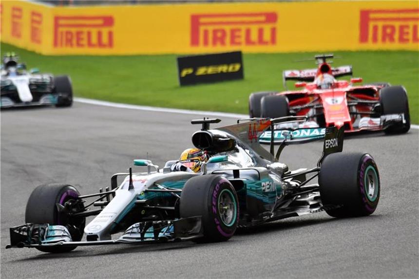Hamiltons süßes Jubiläum: Sieg vor Vettel in Spa Vom Start weg konnte sich Lewis Hamilton beim Rennen in Belgien gegen Sebastian Vettel behaupten.