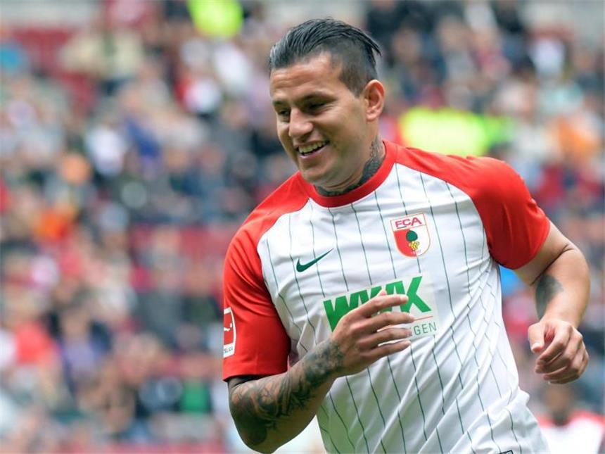 Bobadilla fehlt Gladbach gegen Ex-Club Augsburg Von Gladbach nach Augsburg und zurück: Stürmer Raúl Bobadilla. Foto: Stefan Puchner