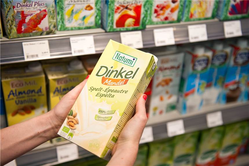 Hafer, Mandel und Soja: Wie nachhaltig und gesund sind pflanzliche Milchalternativen? Von Soja bis Hafer: Es gibt in den Supermarktregalen mittlerweile zahlreiche Alternativen zur klassischen Kuhmilch.