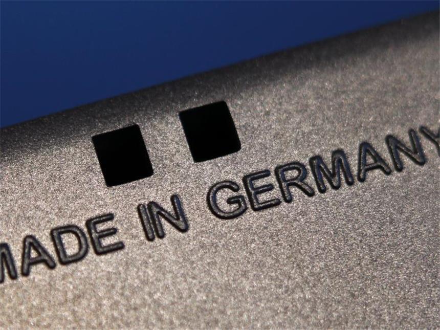 Außenhandel gewinnt überraschend an Tempo: Exporte gestiegen Vor allem in Ländern der Europäischen Union stieg im Februar die Nachfrage nach Produkten «Made in Germany». Foto: Jens Büttner/Illustration
