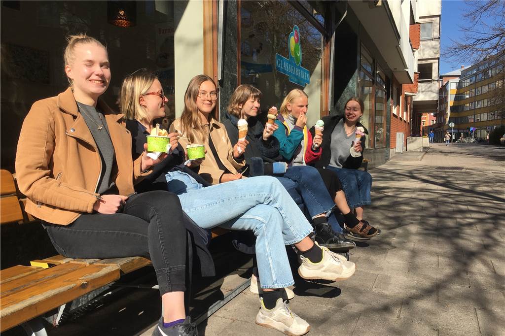 Christin Lesker (21) in Schweden: „Meine Freiheit bedeutet für andere Unsicherheit“ Vor allem junge Menschen haben die Freiheiten in Schweden genossen. Kontaktbeschränkungen, Lockdowns oder Ausgangssperren gibt es hier nicht.