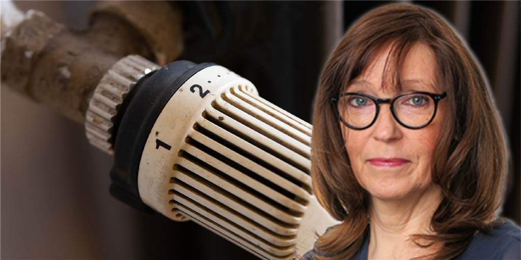 Erst recht, wenn es draußen kalt ist: Geizt mehr mit Gas! Autorin Gaby Kolle vor einem Heizungsventil