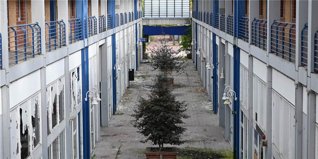 „Lost Place“ in Dorsten wird ein letztes Mal geöffnet (mit Video) Verwahrloste Ladenzeile Wulfener Markt