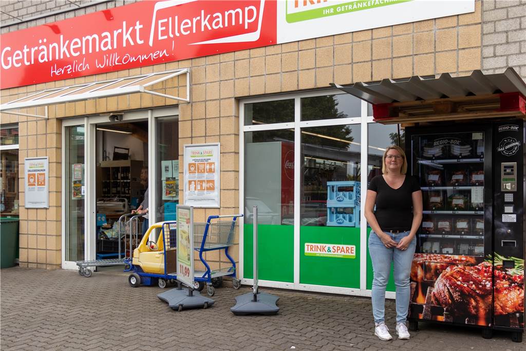 24/7 frisches Grillfleisch: Spezielle Box macht das in Heek möglich Vor dem Getränkemarkt Ellerkamp in Heek steht die Regio-Box jetzt seit knapp drei Wochen.