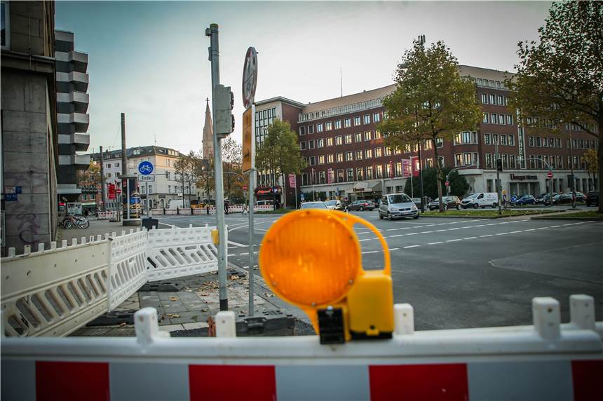Dortmund droht der Verkehrsinfarkt: Wall wird am Westentor für eine Woche gesperrt Vor dem Unique-Hotel ist der Außenring des Walls ab Samstag voraussichtlich für eine Woche gesperrt.