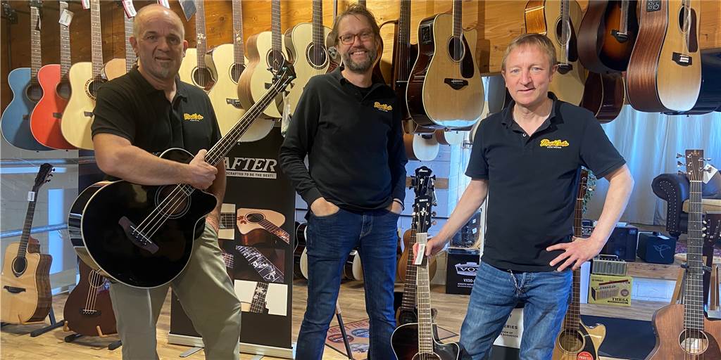 Dortmunder Kult-Laden feiert Geburtstag: Harte Zeiten, optimistische Gründer Vor einem Jahr haben sie sich als Kollegen selbstständig gemacht und leiten nun das „Musik Center Dortmund": Christian Bartelt, Thomas Middendorf und Matthias Schaaf (v.l.).