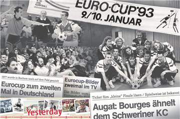 Vor über 1000 Zuschauern in der Europahalle spielten Thorsten Cramer (Foto links, am Ball) und das Team des KC Grün-Weiß (r.) mit Trainer Uli Augat bei ihrer Euro Cup-Premiere. Am Ende sprang der dritte Platz hinter den Favoriten aus den Niederlanden und Belgien heraus.