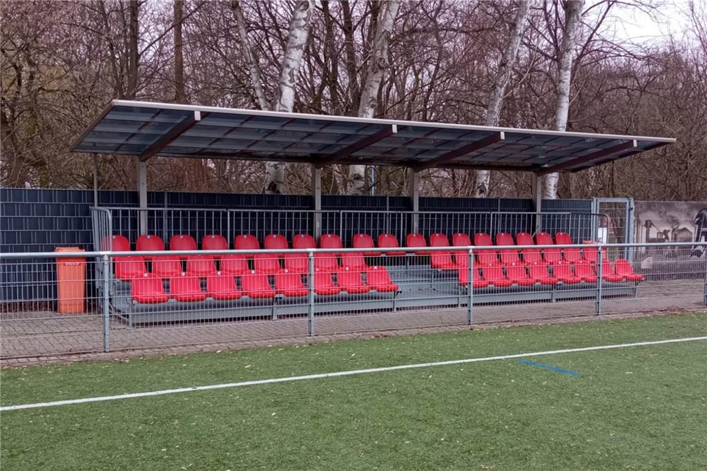 Dortmunder A-Ligist plant neue Tribüne nach einem Vorbild in der Stadt: So soll das aussehen Vorbild FC Wellinghofen: Das wünscht man sich auch beim Hörder SC.