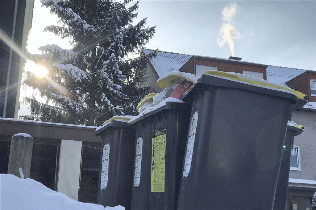 Vorerst werden nur Restmüll und Gelber Sack abgeholt.