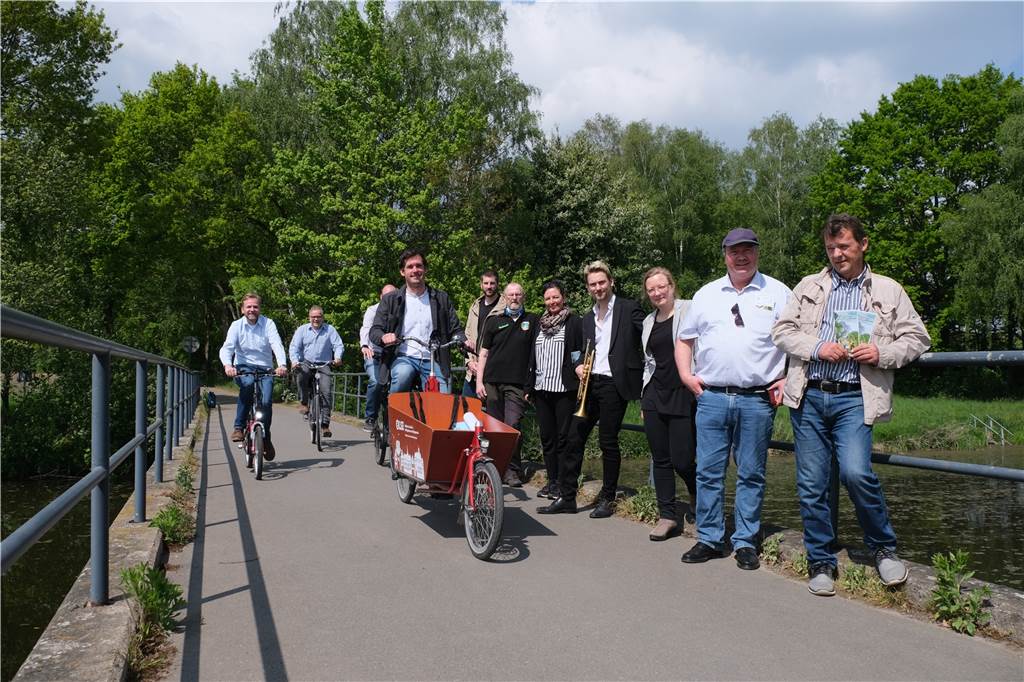 „KulTour“ 2022: Live-Event für Radfahrer auf 72 Kilometern Steverlandroute Vorfreude auf die "KulTour" entlang der Steverlandroute: Alle Kommunen an der Strecke haben mit angepackt, um das Programm auf die Beine zu stellen. Finanzielle Unterstützung gibt es außerdem vom Land NRW und der Gelsenwasser.