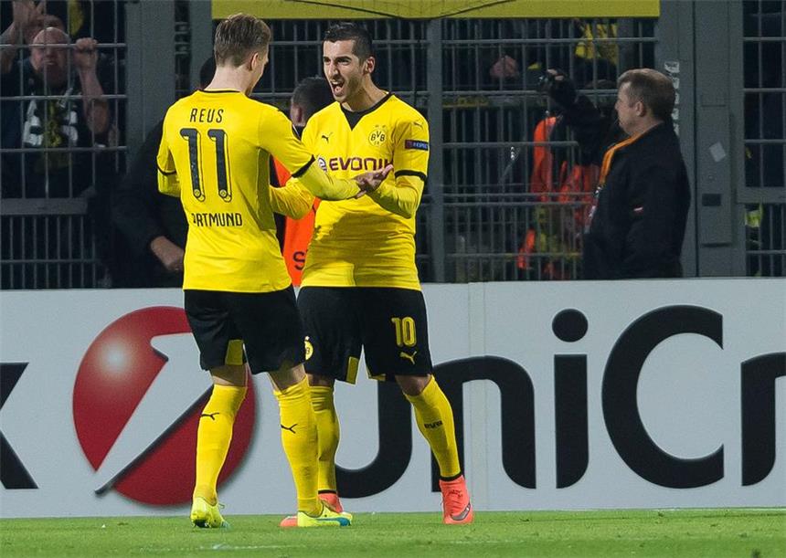 Vorlage Mkhitaryan (r.), Tor Reus - die beiden BVB-Spieler bejubeln das 2:0 gegen Porto.
