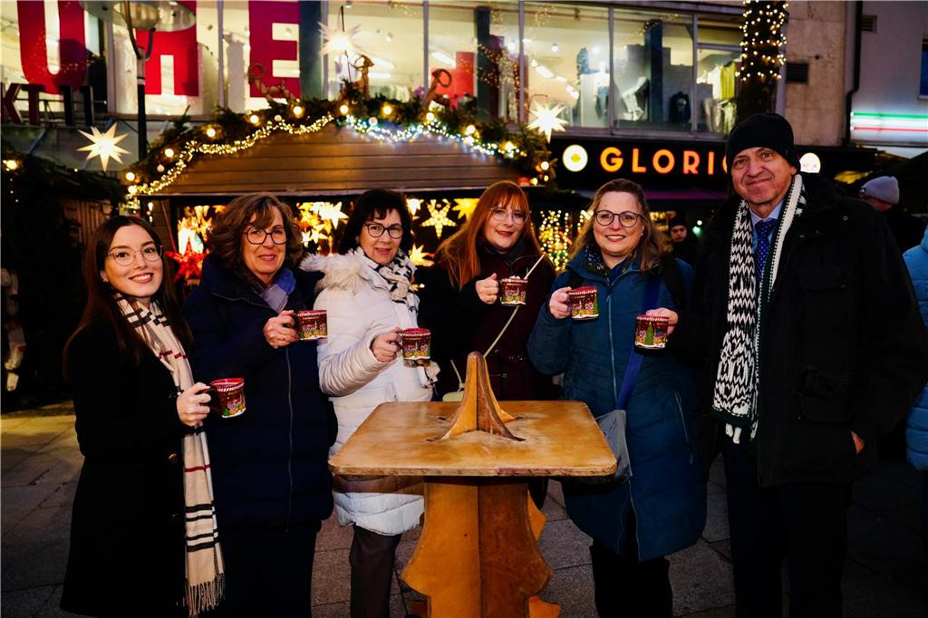 Vorweihnachtsstimmung herrschte am Freitagabend (13.12.) auf dem Dortmunder Weihnachtsmarkt.