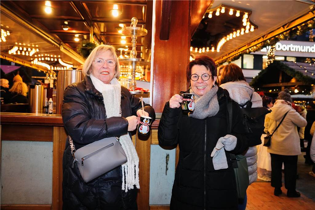 Vorweihnachtsstimmung herrschte am Freitagabend (13.12.) auf dem Dortmunder Weihnachtsmarkt.
